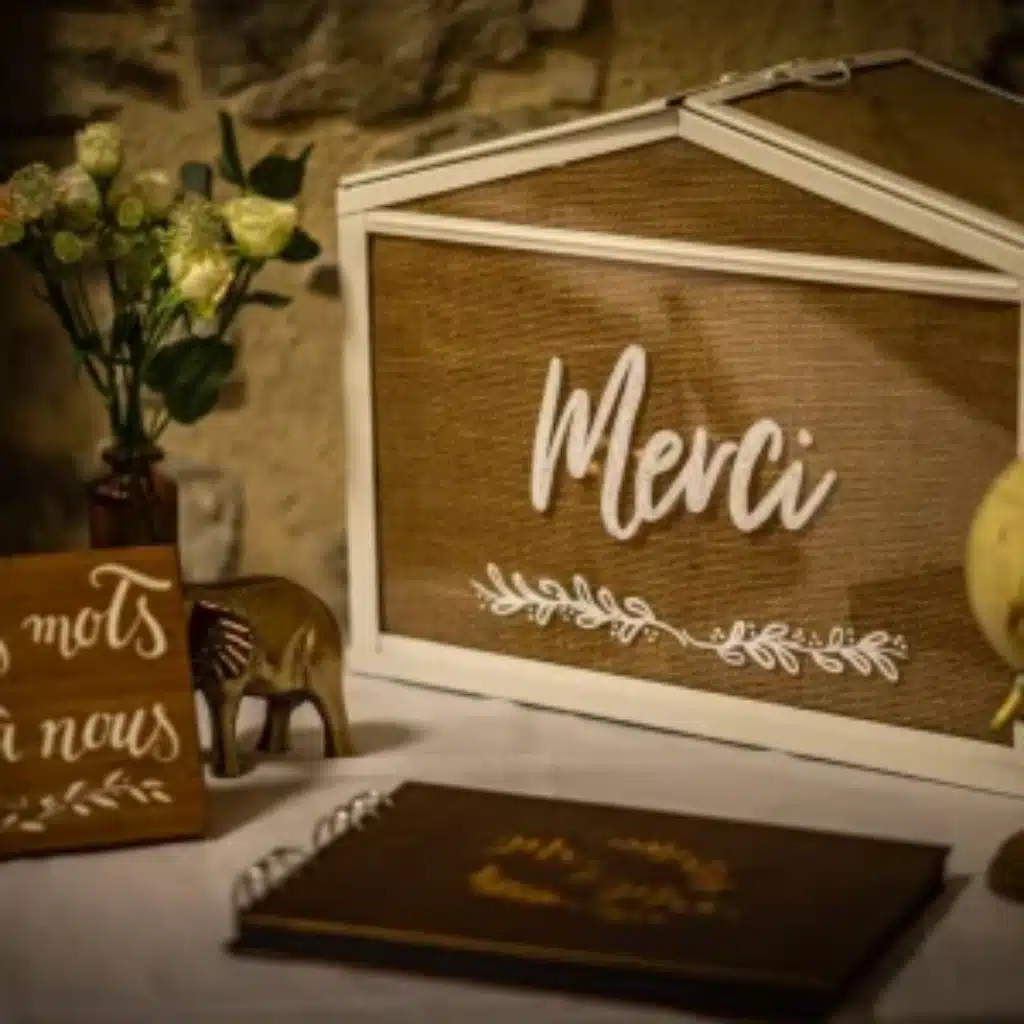 c9294003db5240c5a6fbc27c3aa8ffba_tplv-tnf8g33v4j-watermark-v2_MzEwNTI1NzQ3MjA0 nooba-mariages-seminaires-location-decoration-urne-merci-cagnotte