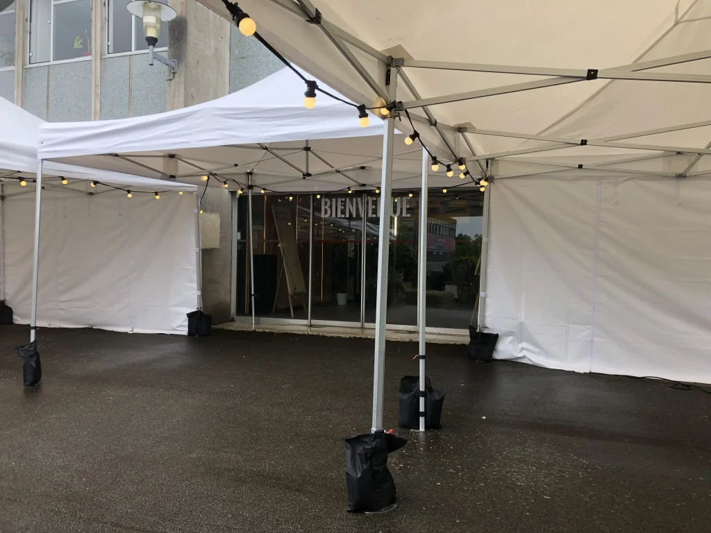 location-tente-reception-pliante-3x3m-barnum-pro-grand-ouest-nooba-abri-vent-pluie-soleil